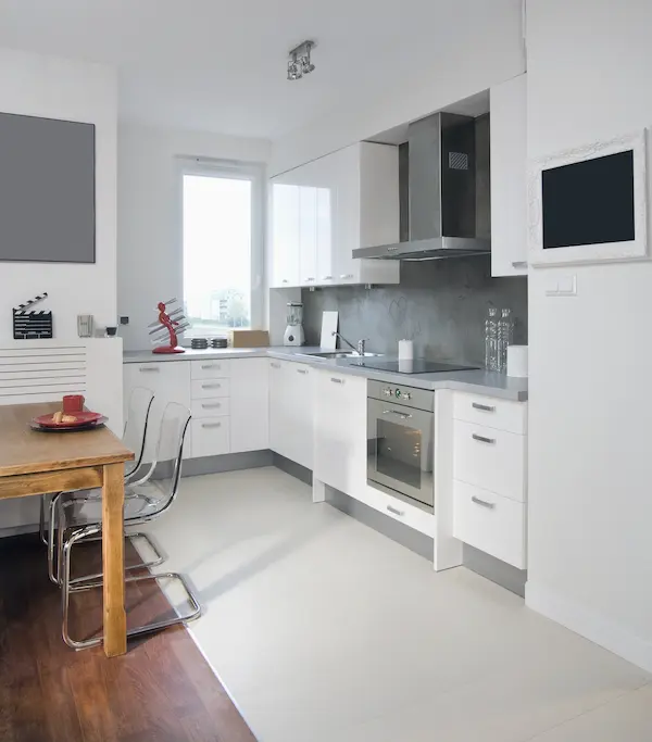 White kitchen renovation without works